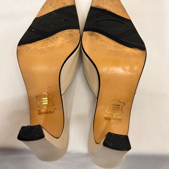 Espanola mule heels, size 8 1/2M. - Picture 8 of 12